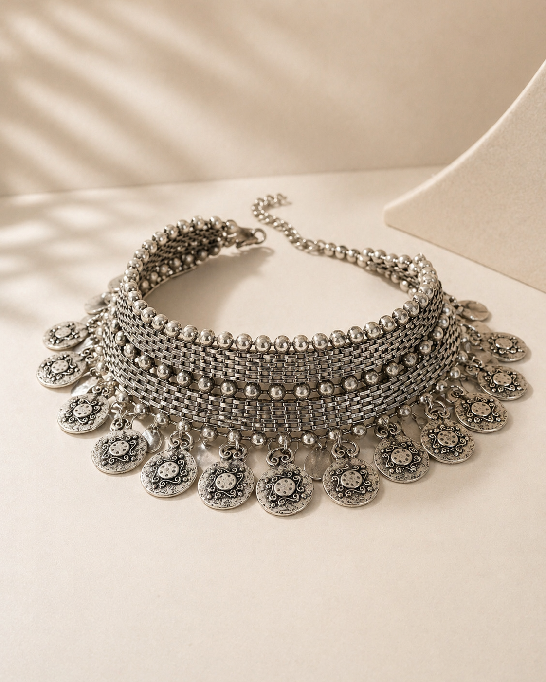 Noor Coin Choker