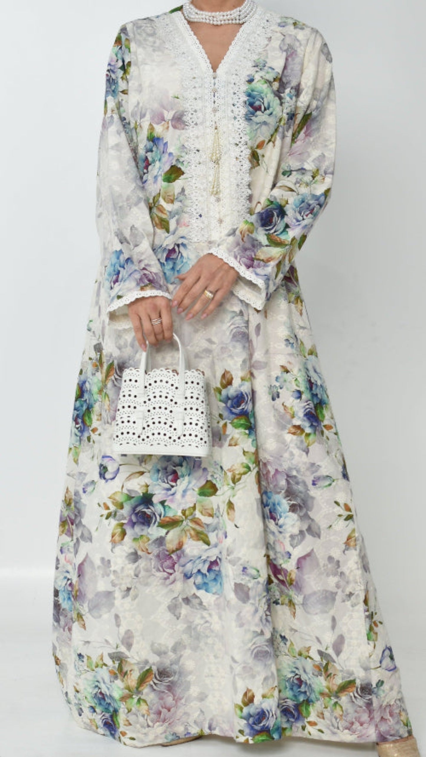 Floral Embroidered Jalabiya